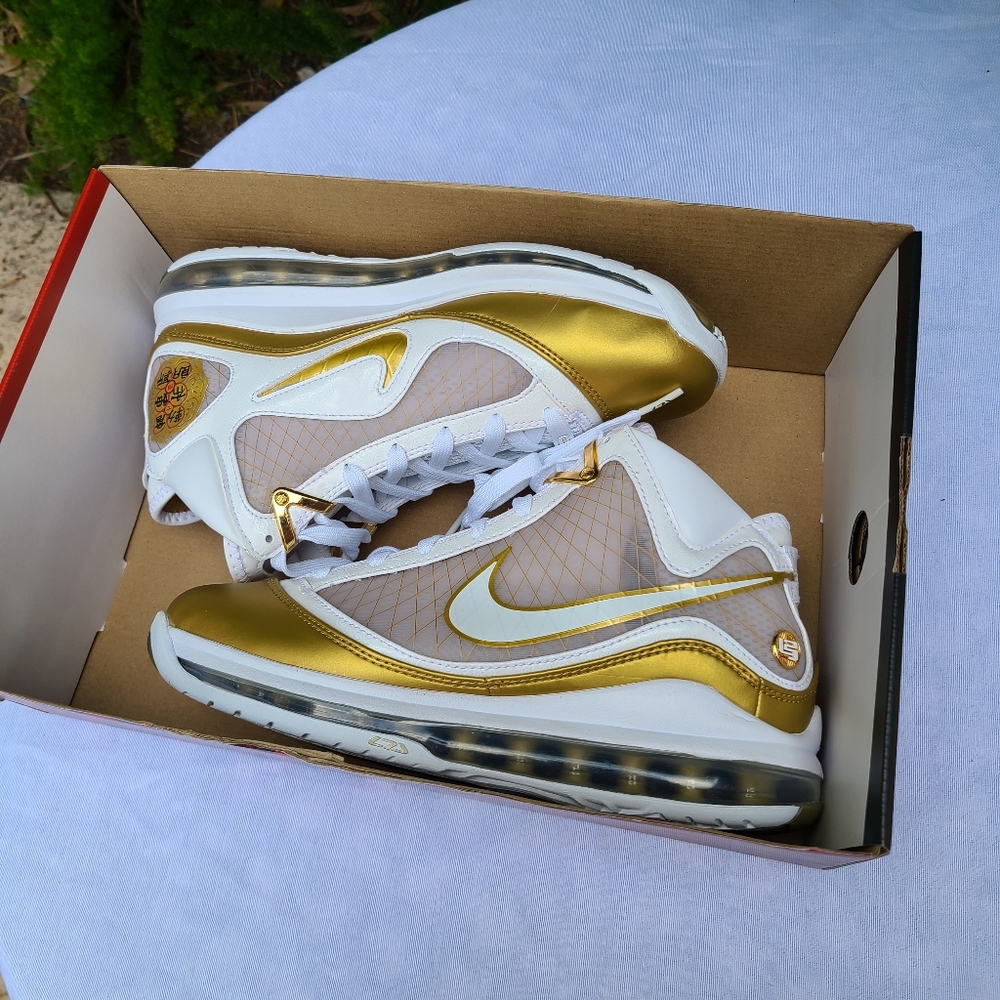 Nike LeBron 7 China Moon - Picture 3 of 6